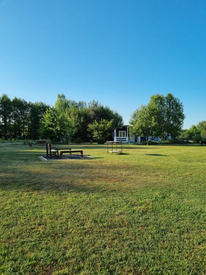 Campsite 37A - Wooden Cabins Karklė Buitenkant foto